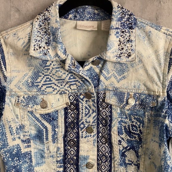 Chico’s Women’s Blue/white Jean Jacket  Artisan Pattern Beaded Fringe Crop Sz0 - Picture 9 of 10